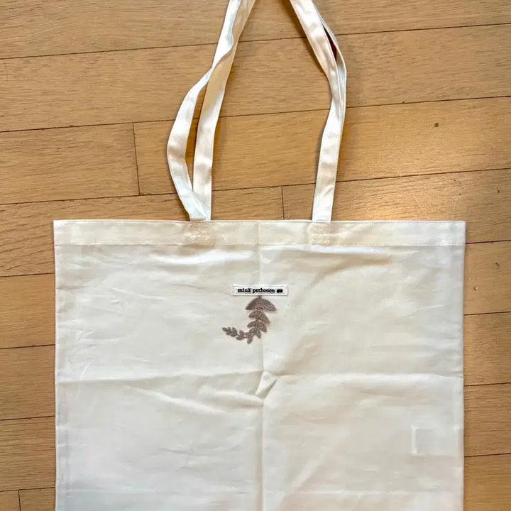 [BUNJANG] Mina Perhonen Embroidered Flower Eco Bag / 미나페르호넨 에코백