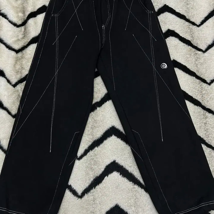 [BUNJANG] S Stitch Training Pants Black Brushed / [S]트래블 스티치 트레이닝 팬츠/블랙/기모