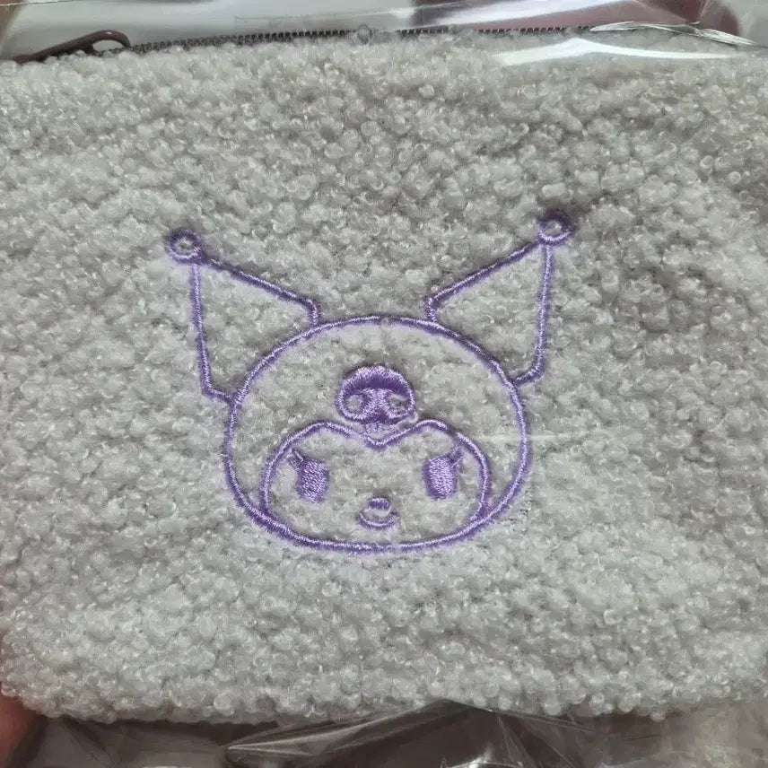 [BUNJANG] Sanrio Fluffy Pouch / 산리오 복실복실 뽀글이 파우치 보세요