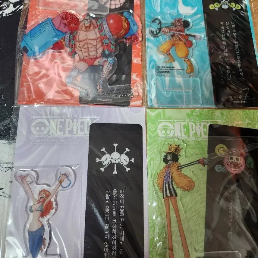 [BUNJANG] One Piece Box Set Official Special Acrylic Standee 4종 Bundle Set (Nami, Usopp, Brook, Frankie) / (미개봉)원피스 박스판 특전 아크릴 4종일괄 (나미,우솝,브룩 ,프랑키)
