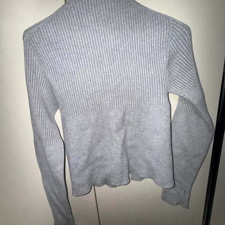 [BUNJANG] Hug Your Skin Grey Knit Zip-Up / 허그유어스킨 그레이 니트 집업