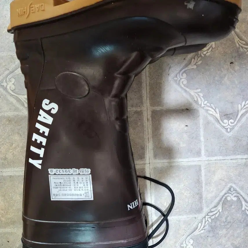 [BUNJANG] Safety Boots Brown 265 / 대신 안전 장화 갈색265