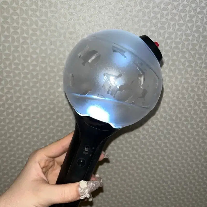 [SOLD OUT] [BUNJANG] BTS ARMY Bomb Ver. 3 Lightstick / 공식 BTS 아미밤 응원봉 ver.3