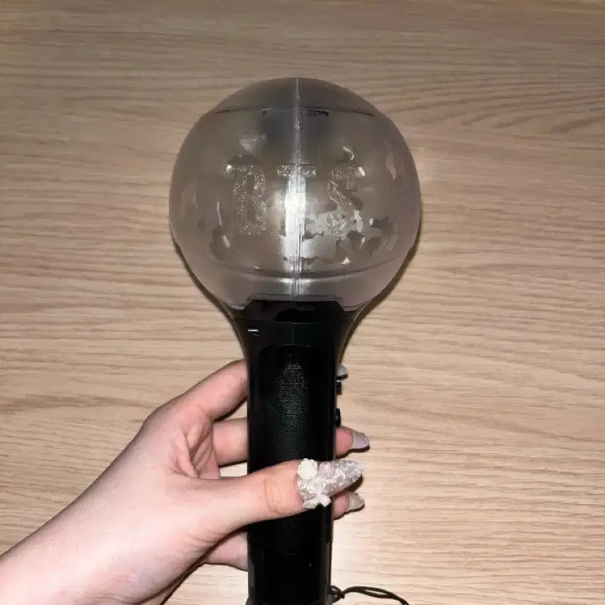 [SOLD OUT] [BUNJANG] BTS ARMY Bomb Ver. 3 Lightstick / 공식 BTS 아미밤 응원봉 ver.3