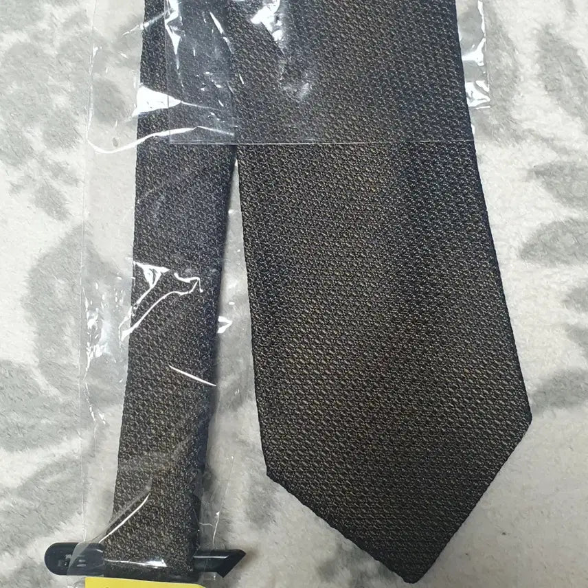 [BUNJANG] Aigner Navy Gold Pattern Tie / 아이그너 네이비 골드 패턴 넥타이