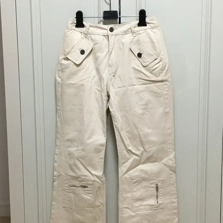 [BUNJANG] Kaindami Bootcut Wide Pocket Pants Beige M / 카인다미 골반볼륨업 부츠컷 와이드 포켓 팬츠 연베이지 M