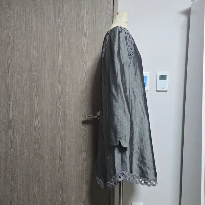 [BUNJANG] People of the World Midi Dress Polyester Rayon Lace Detail Gray / 미사용품 35만원대 피플오브더월드 고급 원피스 55