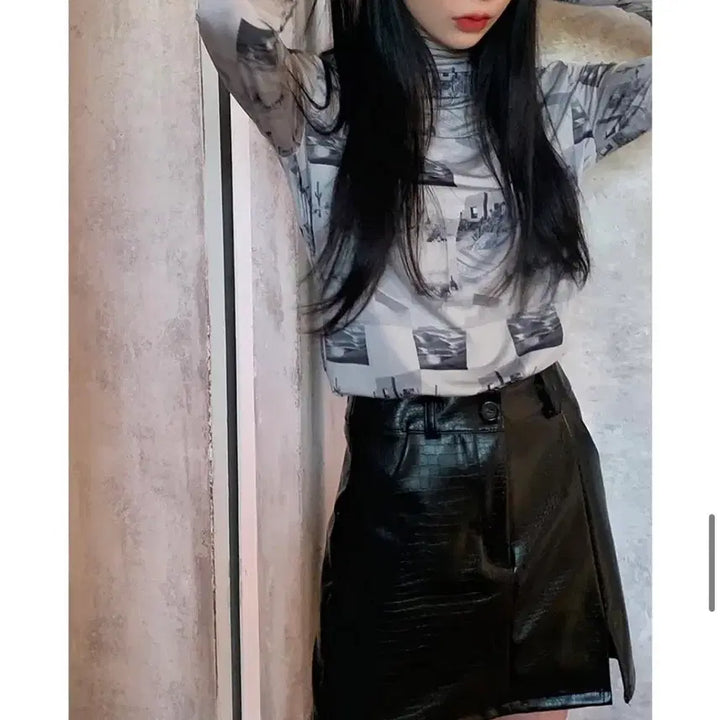 [BUNJANG] Python Leather Mini Skirt - Size S / 파이톤 레더 미니 스커트 S