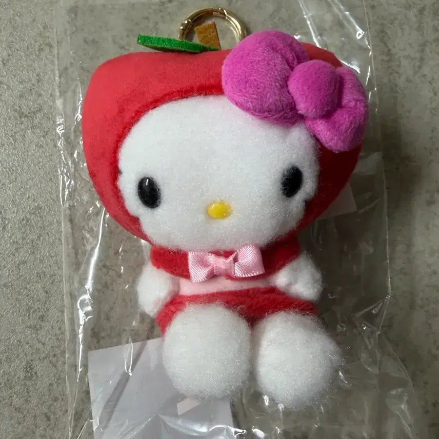 [BUNJANG] Sanrio Fruit Series Mascot Kitty / 산리오 과일시리즈 마스코트 키티