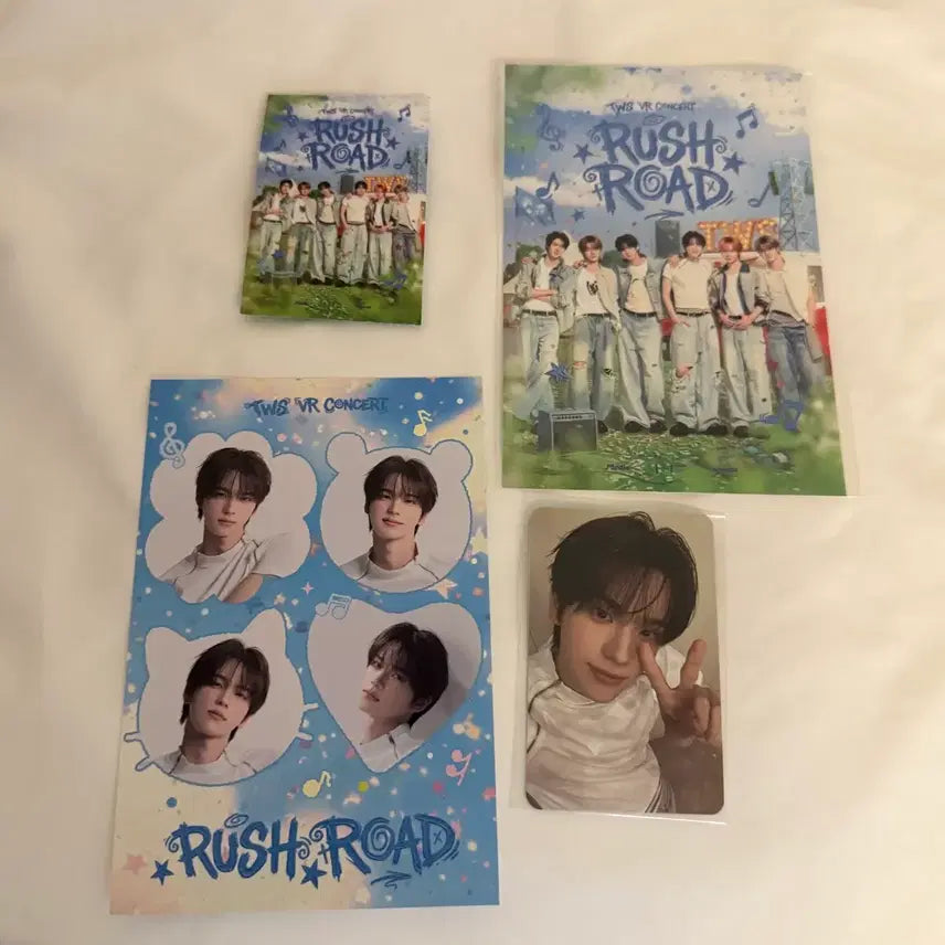 [BUNJANG] TWS Shinyu VR Concert POB Photocard + Shinyu Four-Cut Photo Bundle Set / 투어스 VR 콘서트 특전 신유 포카 + 신유네컷 러쉬로드 TWS