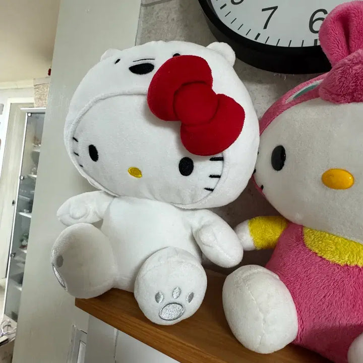 [BUNJANG] Vintage Classic Hello Kitty x We Bare Bears Collaboration Plush Doll / 빈티지 고전 헬로키티x위베어베어스 콜라보 봉제인형