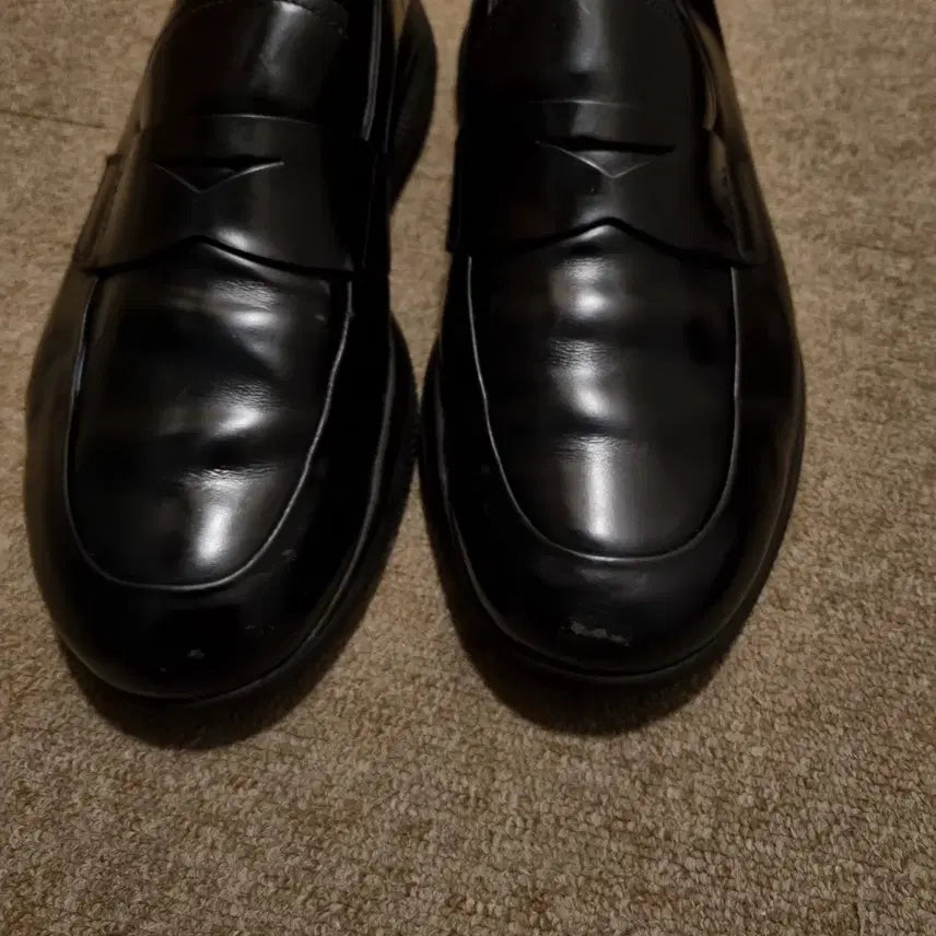 [SOLD OUT] 프라다 토블라치 로퍼 uk 8.5