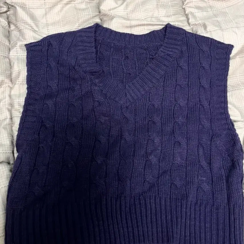 [BUNJANG] Twisted Knit Vest / 꽈배기 베스트 니트