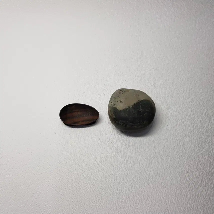 [BUNJANG] Monotone Stone with Taegeuk Pattern / 태극 문양의 조화가 돋보이는 모노톤 수석