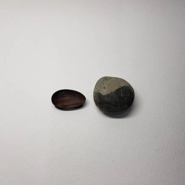 [BUNJANG] Monotone Stone with Taegeuk Pattern / 태극 문양의 조화가 돋보이는 모노톤 수석