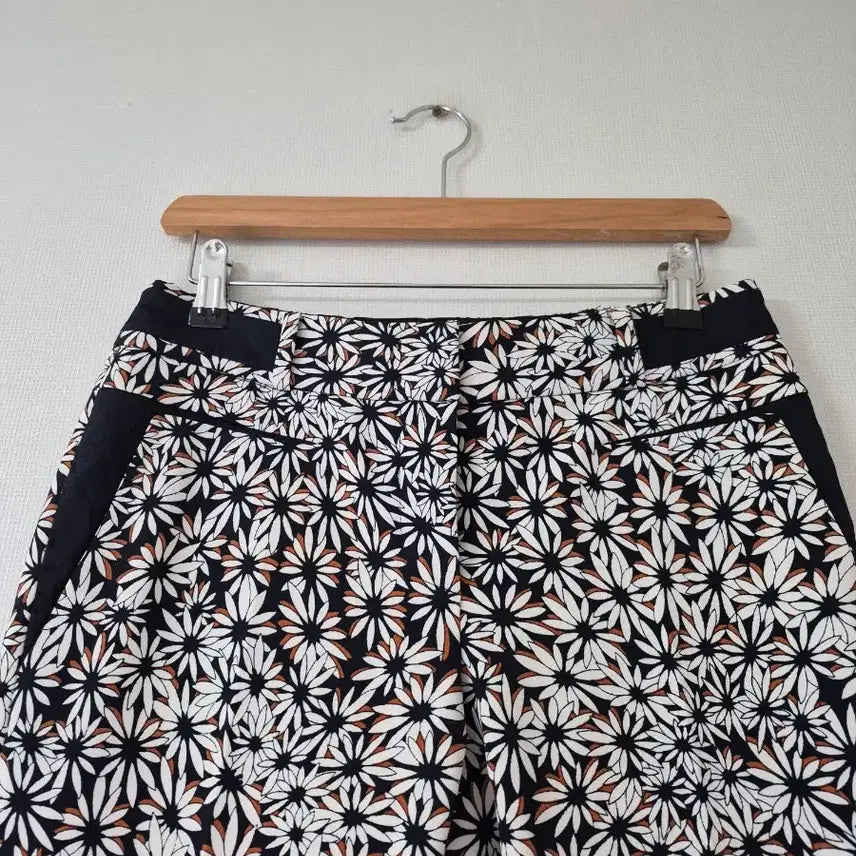 [BUNJANG] Objet Flower Pattern Slacks Pants Size 27 / [오브제]플라워 패턴 여성 바지(허리27)