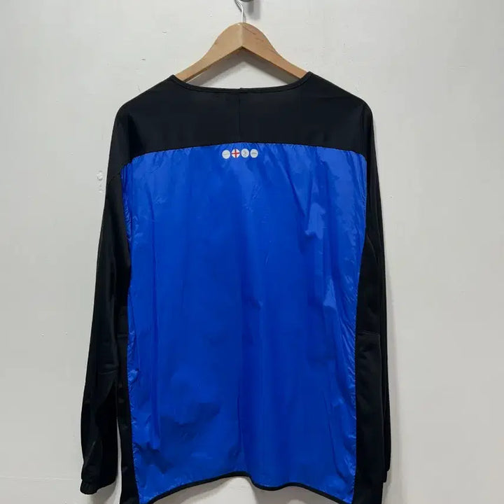 [BUNJANG] Umbro Black and Blue Long Sleeve Windbreaker M / 엄브로 블루 블랙 긴팔 바람막이 M