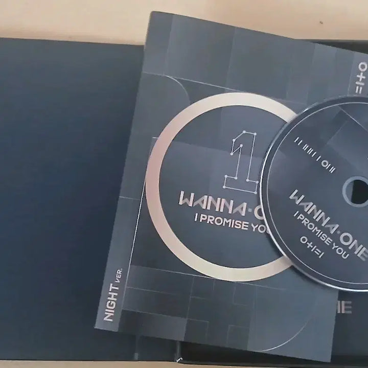 [SOLD OUT] 워너원 앨범 포토북