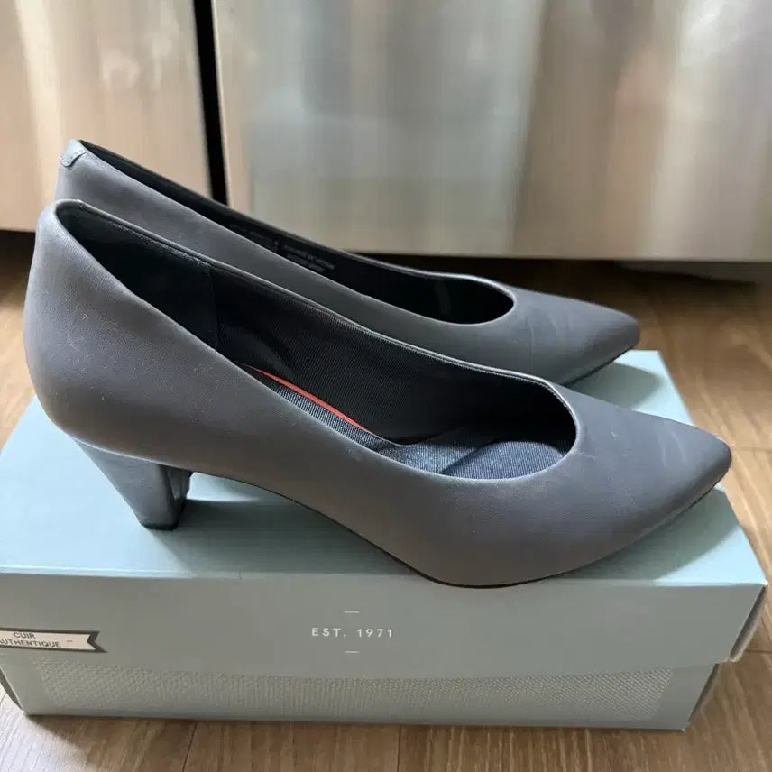 [BUNJANG] Rockport Leather Heels / 락포트 가죽구두 (240)