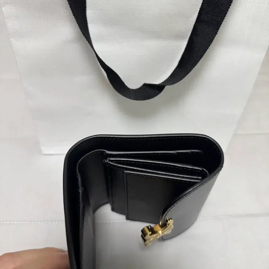 [BUNJANG] Celine Triomphe Flap Wallet / [상태좋음/정품] 셀린느 트리옹프 플랩 지갑