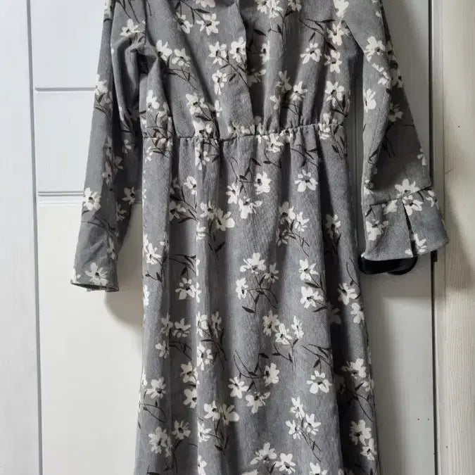 [BUNJANG] Flower Long Ribbed Dress Gray / 플라워 롱 골지 원피스 회색 꽃무늬