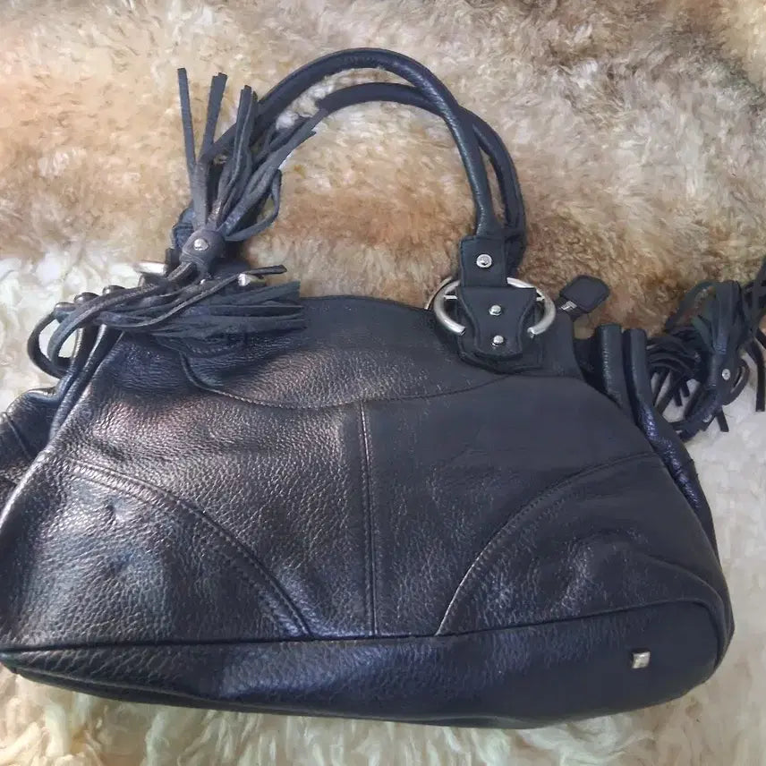 [BUNJANG] Black Leather Tassel Tote Bag / 블랙 가죽 태슬 토트백