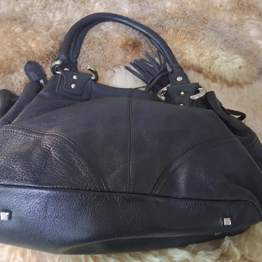 [BUNJANG] Black Leather Tassel Tote Bag / 블랙 가죽 태슬 토트백