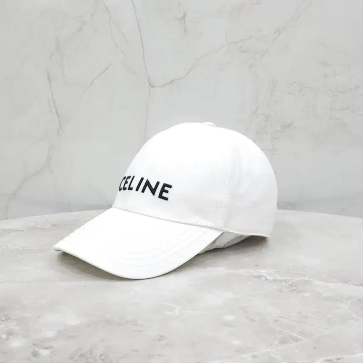 [BUNJANG] Celine Baseball Cap White / 셀린느 코튼 베이스볼 캡 화이트 2AUS9969P