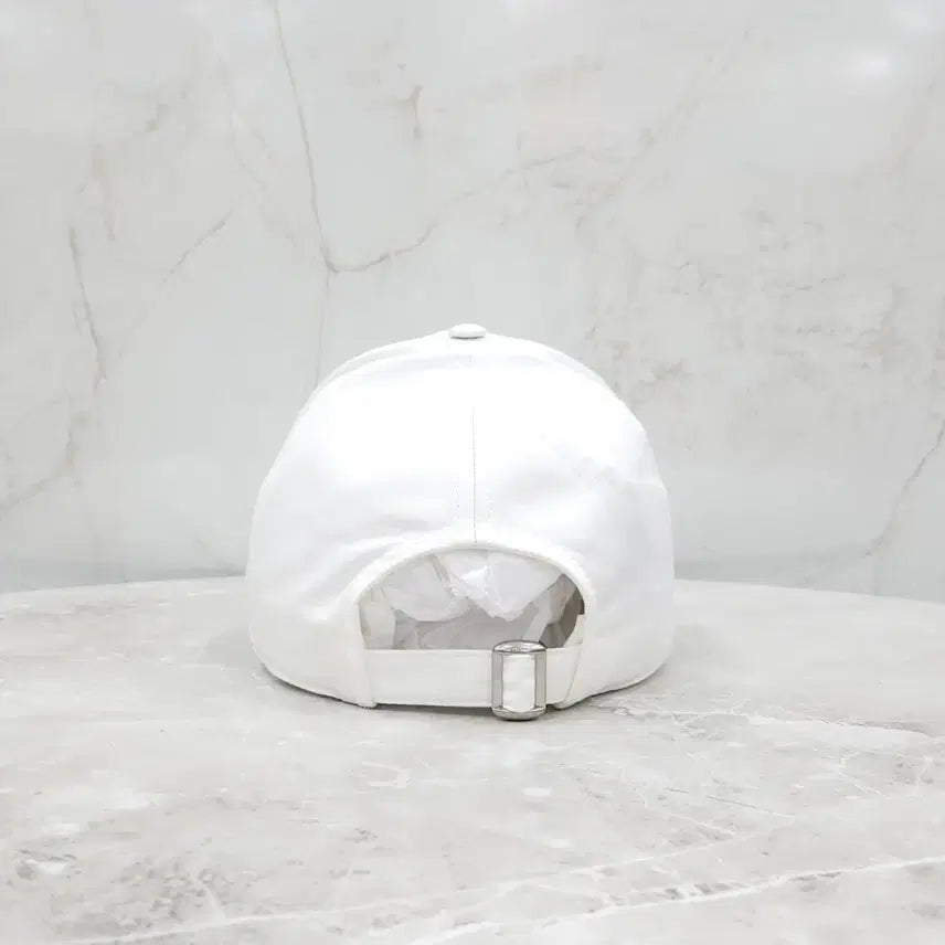 [BUNJANG] Celine Baseball Cap White / 셀린느 코튼 베이스볼 캡 화이트 2AUS9969P