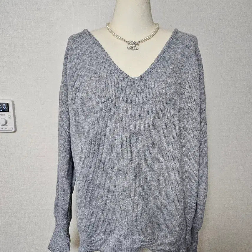 [BUNJANG] V-Neck Knit Sweater / (새제품)  브이넥 니트 빅사이즈.루즈핏.오버핏