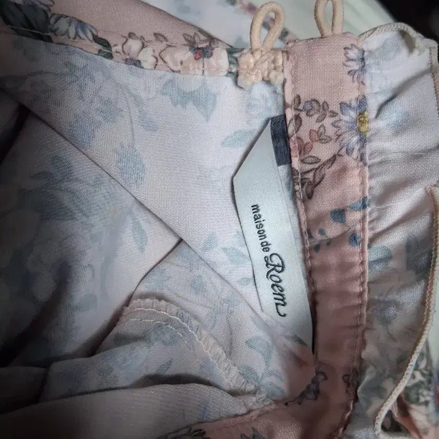 [BUNJANG] Pink Floral Blouse / 플라워 패턴 핑크 블라우스 3가지 개당