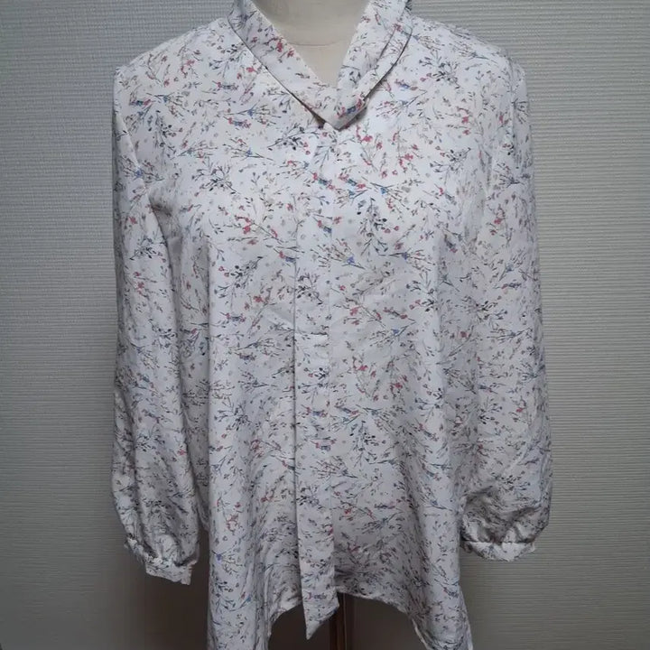 [BUNJANG] Pink Floral Blouse / 플라워 패턴 핑크 블라우스 3가지 개당