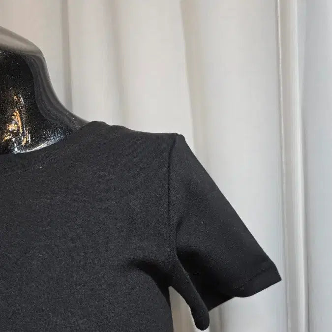 [BUNJANG] Black Crop Top / 쇼트 블랙 반팔