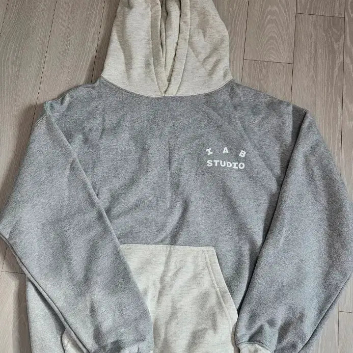[BUNJANG] IAB Studio Dual Gray Hoodie L / 아이앱 스튜디오 듀얼 그레이 후드티 L