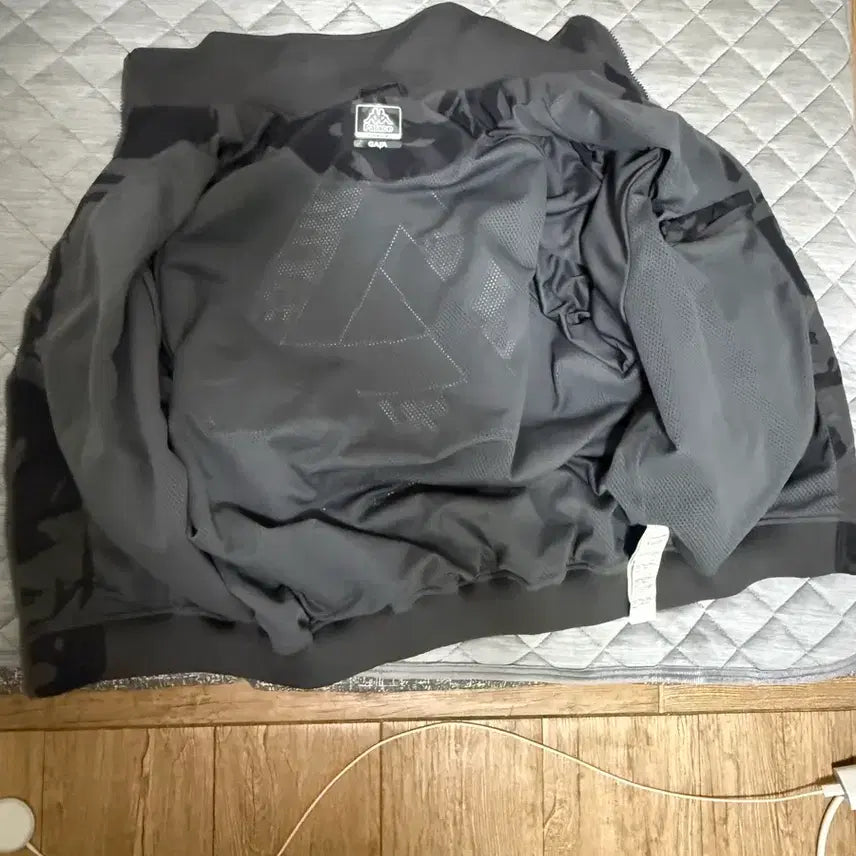[BUNJANG] Palace x Kappa Desert Camo 23FW Jacket / 팔라스x카파 데저트카모 23fw. L