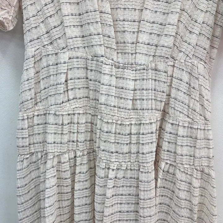 [BUNJANG] ON&amp;ON Beige Volume Dress / S 2024 온앤온 ON&amp;ON 베이지 볼륨드레스