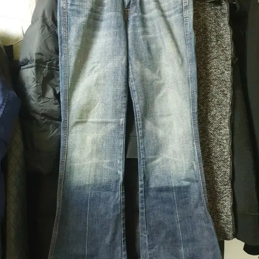 [BUNJANG] Seven Jeans Washed Bootcut Jeans (Size 24-25) / 세븐진 워싱 부츠컷 청바지 24~25