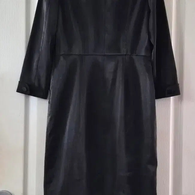 [BUNJANG] Redem Midi Black Dress / 레뎀 원피스 (거의새옷)