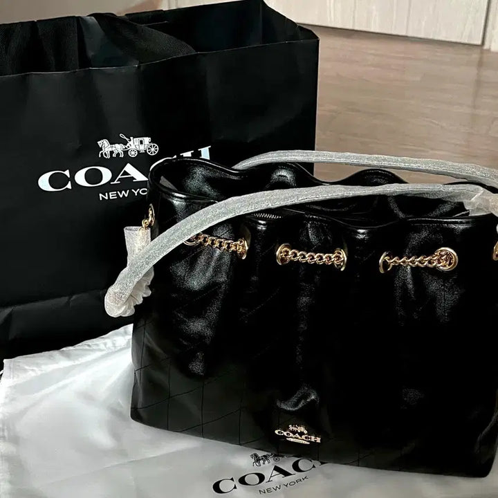 [BUNJANG] Coach Evelyn Quilted Shoulder Bag / 코치 에블린 숄더 백 위드 퀼팅