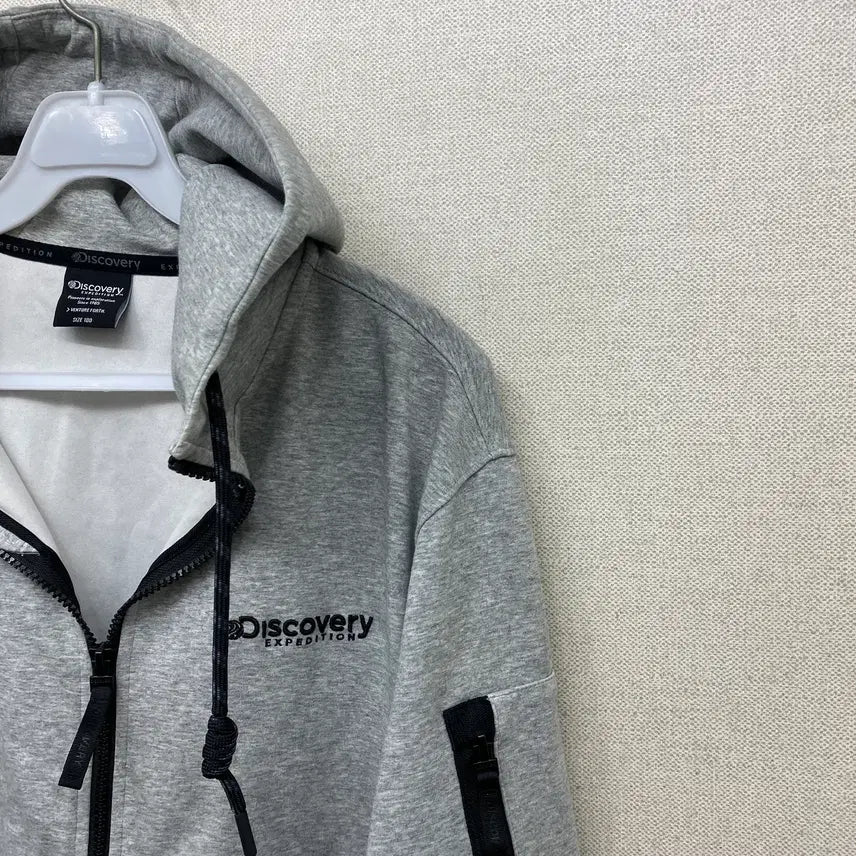 [BUNJANG] Discovery Hooded Zip-Up Jacket / 디스커버리 후드집업 100