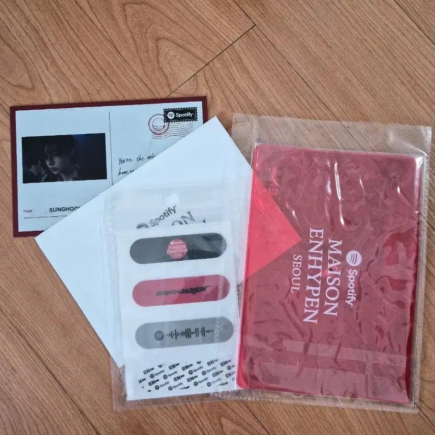 [SOLD OUT] 엔하이픈 스포티파이 디자이어 언리쉬 팝업 굿즈 / 성훈
