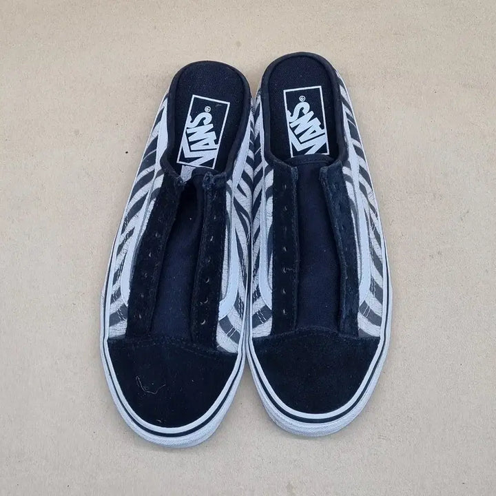 [BUNJANG] Vans Style 36 Zebra Mule Shoes (230mm) / 반스 스타일36 지브라 뮬230