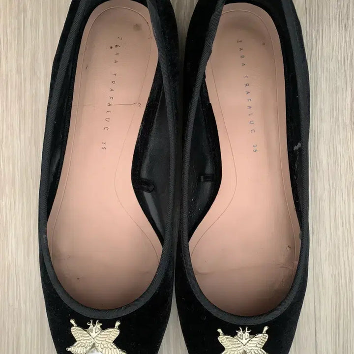 [BUNJANG] ZARA Velvet Shoes / 자라 벨벳 슈즈 35