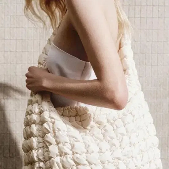 [BUNJANG] COS Oversized Cloud Bag Ivory / [새상품] 코스 구름백 오버사이즈드 아이보리