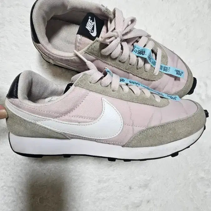 [BUNJANG] Nike Daybreak Pink Sneakers / 나이키 데이브레이크 핑크 운동화