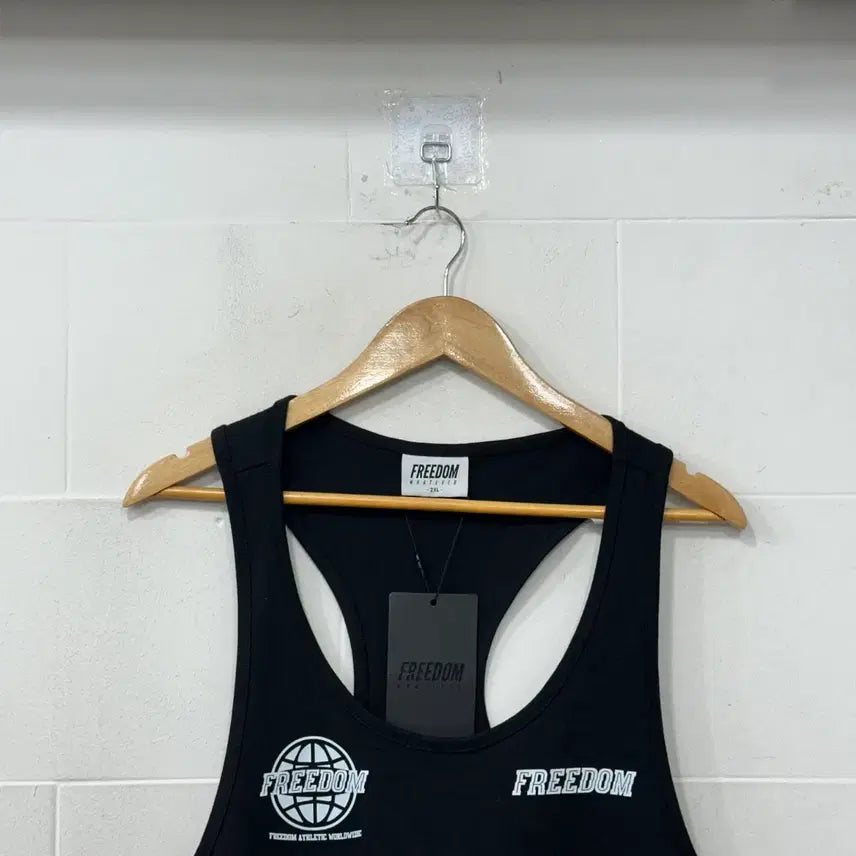[BUNJANG] FREEDOM Tank Top (Black) XL / FREEDOM 프리덤 나시XL[새상품]
