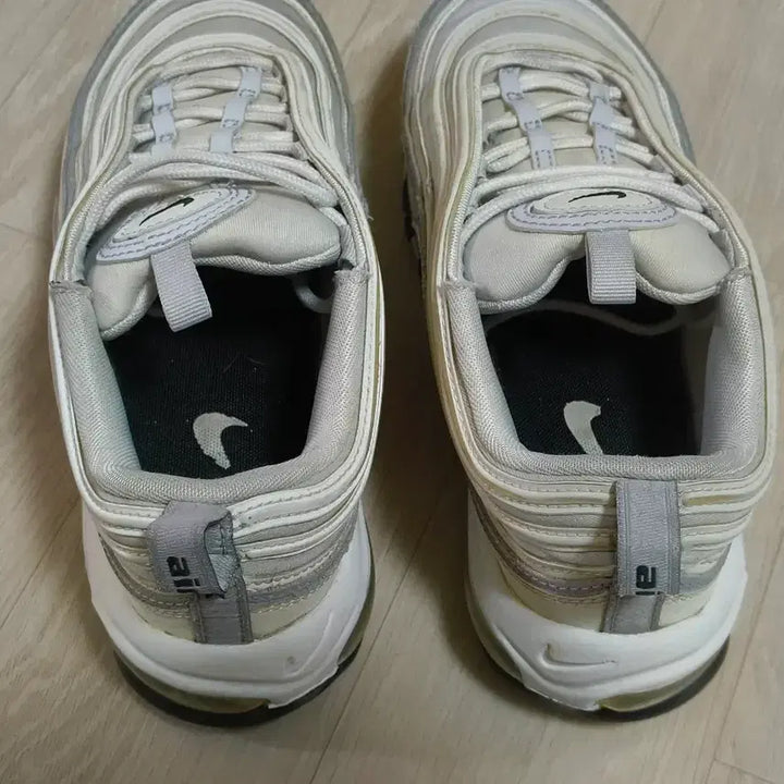 [BUNJANG] Nike Air Max 97 Ghost Sneakers / 나이키 에어맥스97 고스트 235사이즈