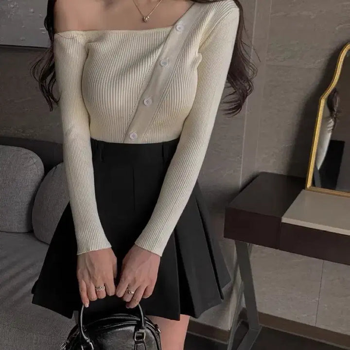 [BUNJANG] Ivory Off-Shoulder Button Knit Top / 아이보리 오프숄더 단추 니트