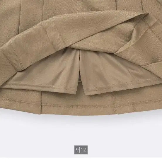 [BUNJANG] Uniqlo Pleated Skirt Beige / 유니클로  플리츠 스커트 베이지