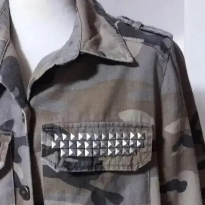 [BUNJANG] Camouflage Studded Field Jacket / 카모 스터드 야상 자켓